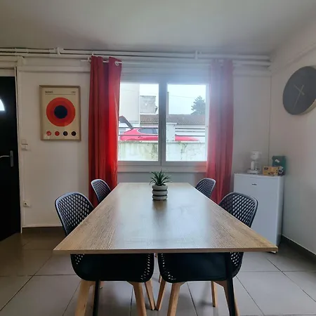 Appartement Le Dilly - Rez-de-chaussee Avec Jardin Clos Liévin